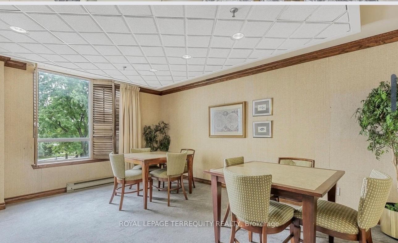 316-88 Corporate Drive, Toronto, ON - Indoor Photo Showing Dining Room