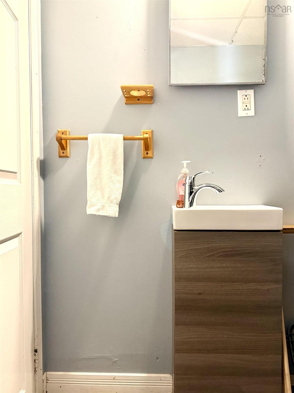 50 Victoria Street W, Amherst, NS