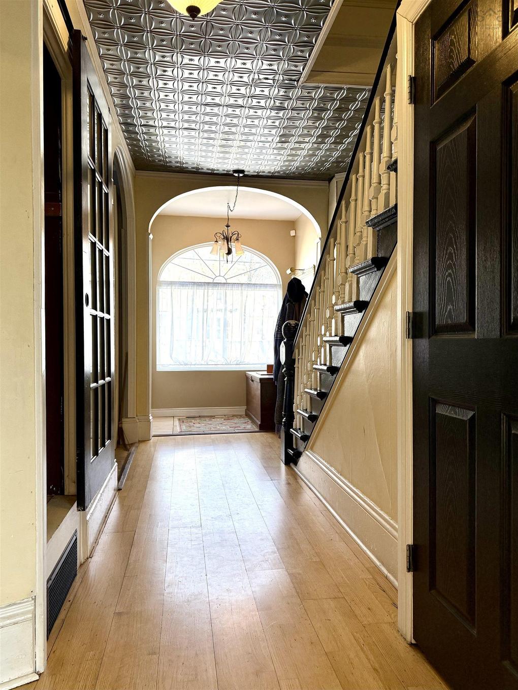 50 Victoria Street W, Amherst, NS