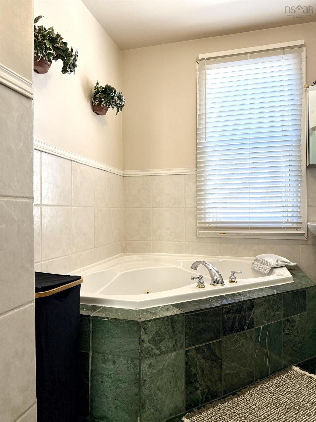 50 Victoria Street W, Amherst, NS