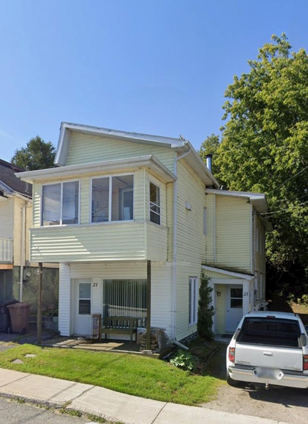 Extérieur - 21 - 23 Rue De La Poste, Labelle, QC - Outdoor