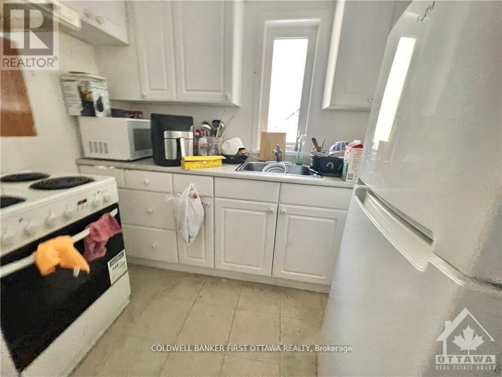 350 Booth Street, Ottawa, ON