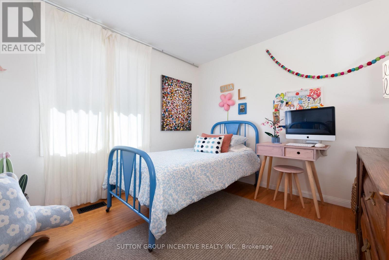 1171 Carson Road, Springwater, ON - Indoor Photo Showing Bedroom