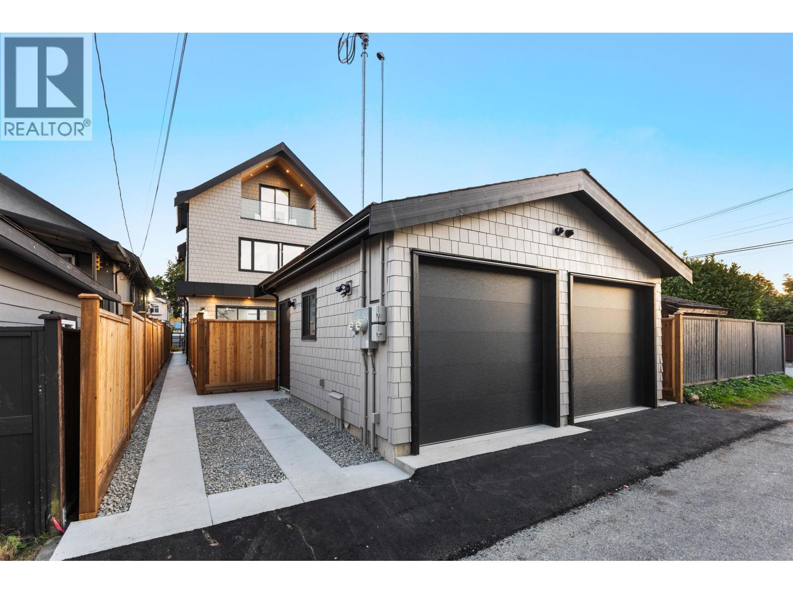 1 2435 Napier Street, Vancouver, BC - Outdoor With Exterior