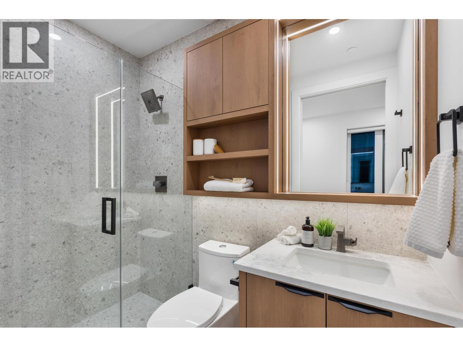 2 2435 Napier Street, Vancouver, BC