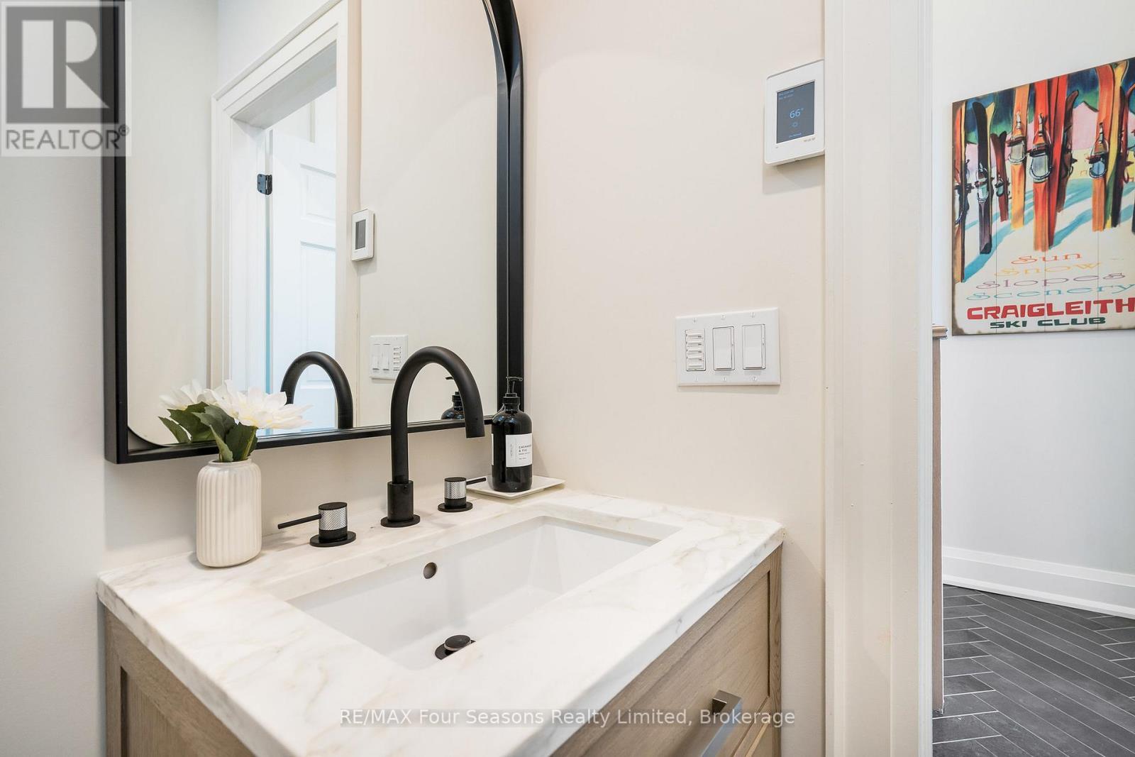 58 - 204 Blueski George Crescent, Blue Mountains, ON - Indoor Photo Showing Bathroom