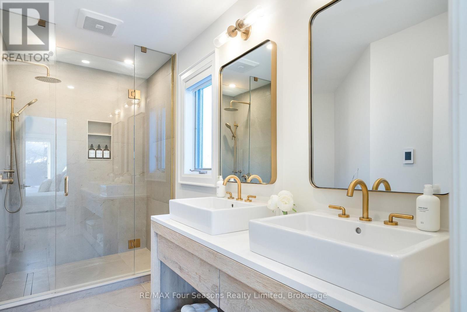 58 - 204 Blueski George Crescent, Blue Mountains, ON - Indoor Photo Showing Bathroom