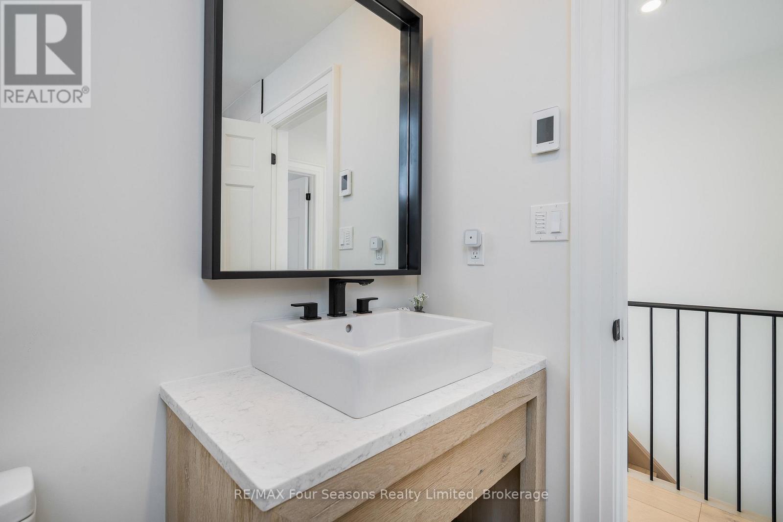 58 - 204 Blueski George Crescent, Blue Mountains, ON - Indoor Photo Showing Bathroom