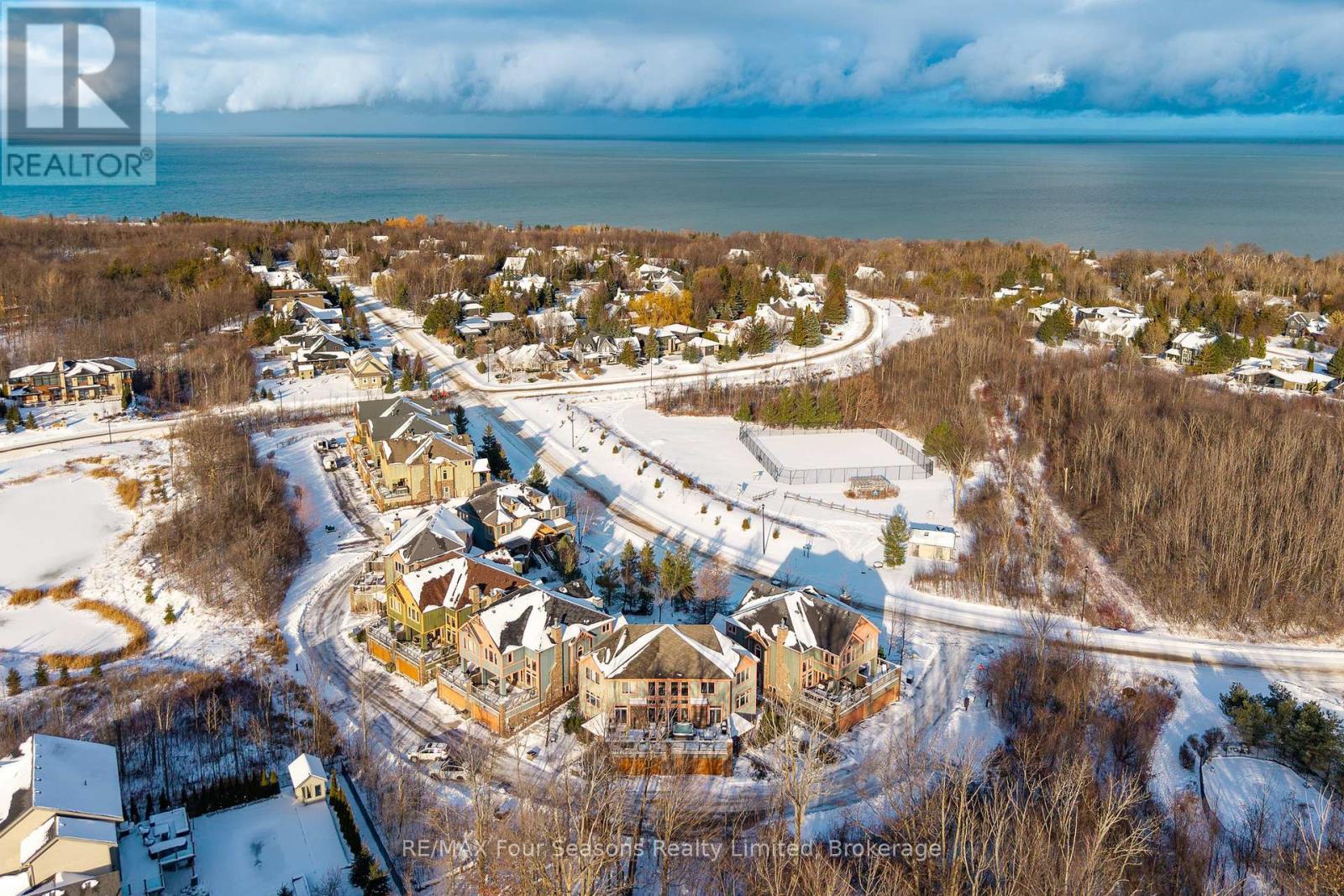 58 - 204 Blueski George Crescent, Blue Mountains, ON - Outdoor With View