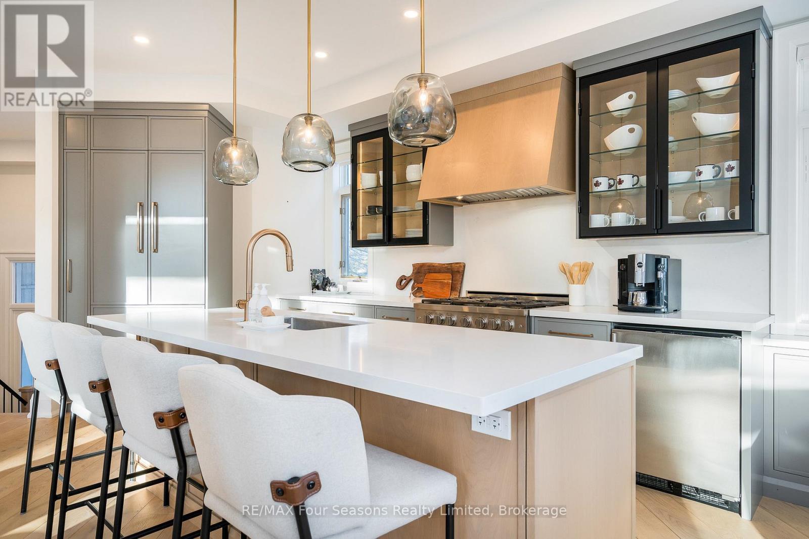58 - 204 Blueski George Crescent, Blue Mountains, ON - Indoor Photo Showing Kitchen With Upgraded Kitchen