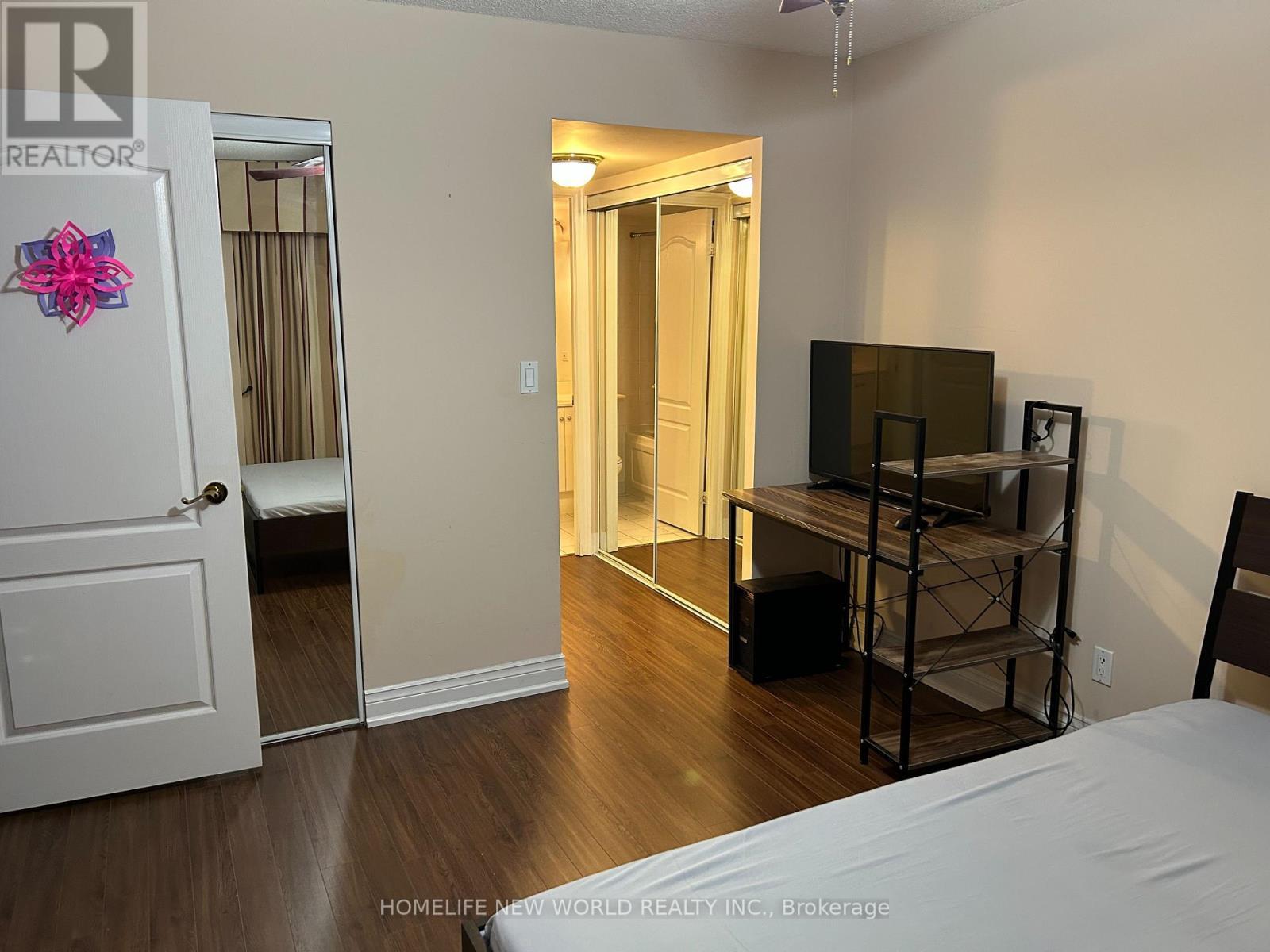 316 - 5418 Yonge Street, Toronto, ON - Indoor