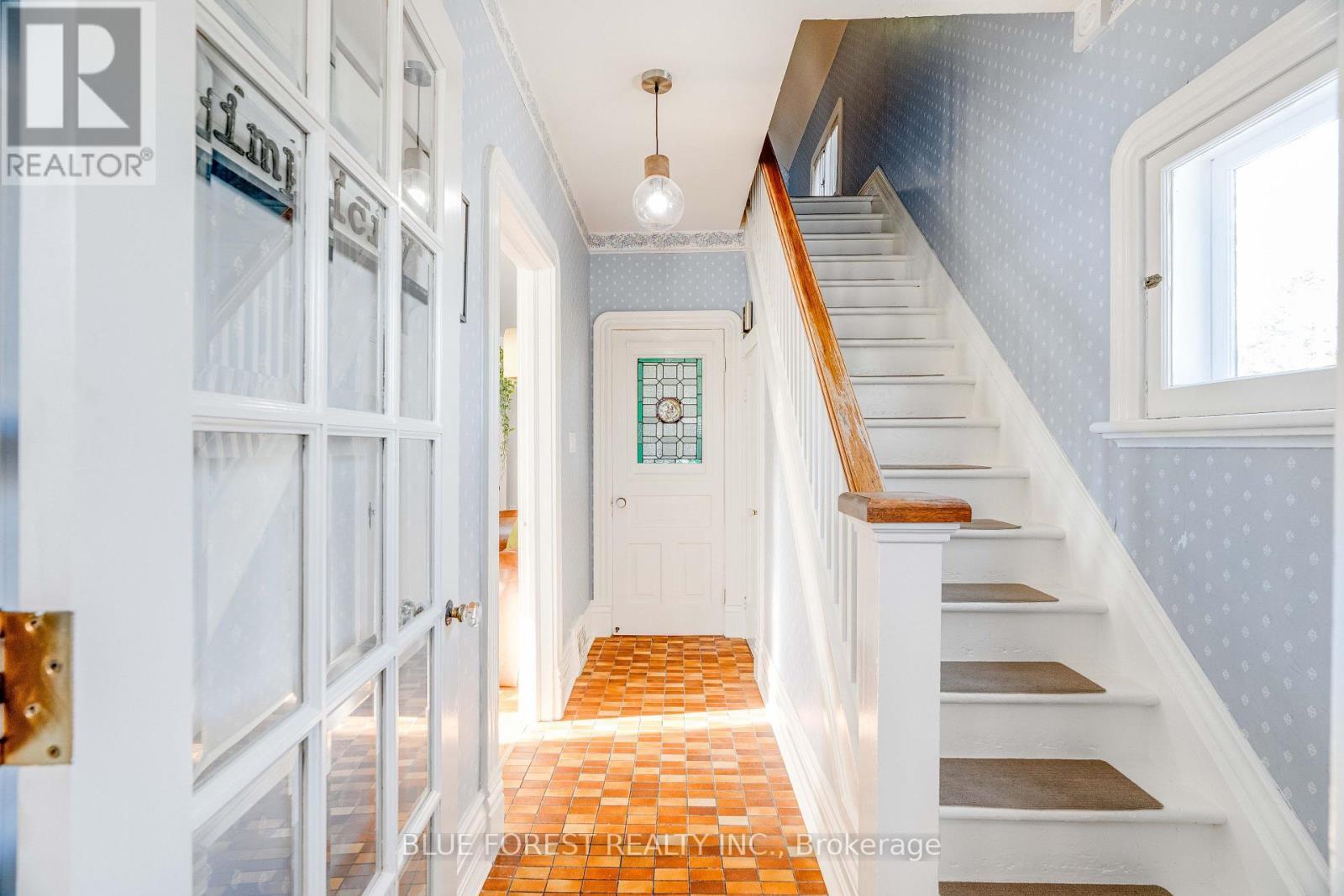 521 Upper Queen Street, London South (South P), ON - Indoor Photo Showing Other Room