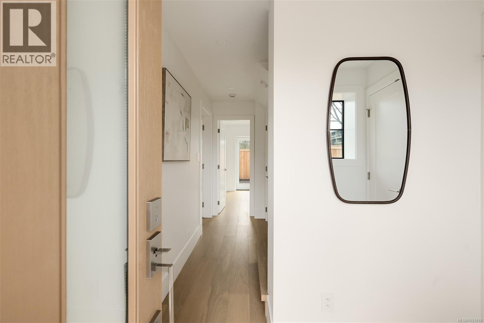 2 2268 Bowker Ave, Oak Bay, BC - Indoor Photo Showing Other Room