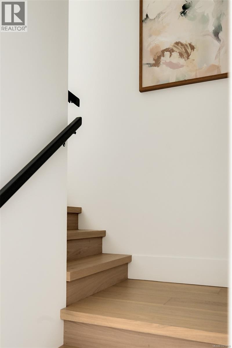 2 2268 Bowker Ave, Oak Bay, BC - Indoor Photo Showing Other Room