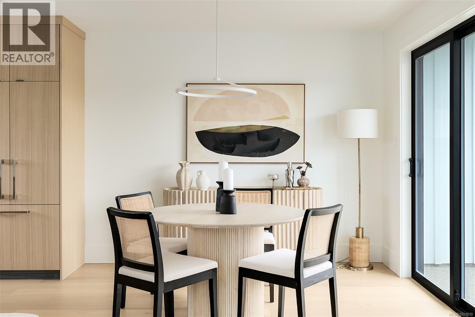 2 2268 Bowker Ave, Oak Bay, BC - Indoor Photo Showing Dining Room