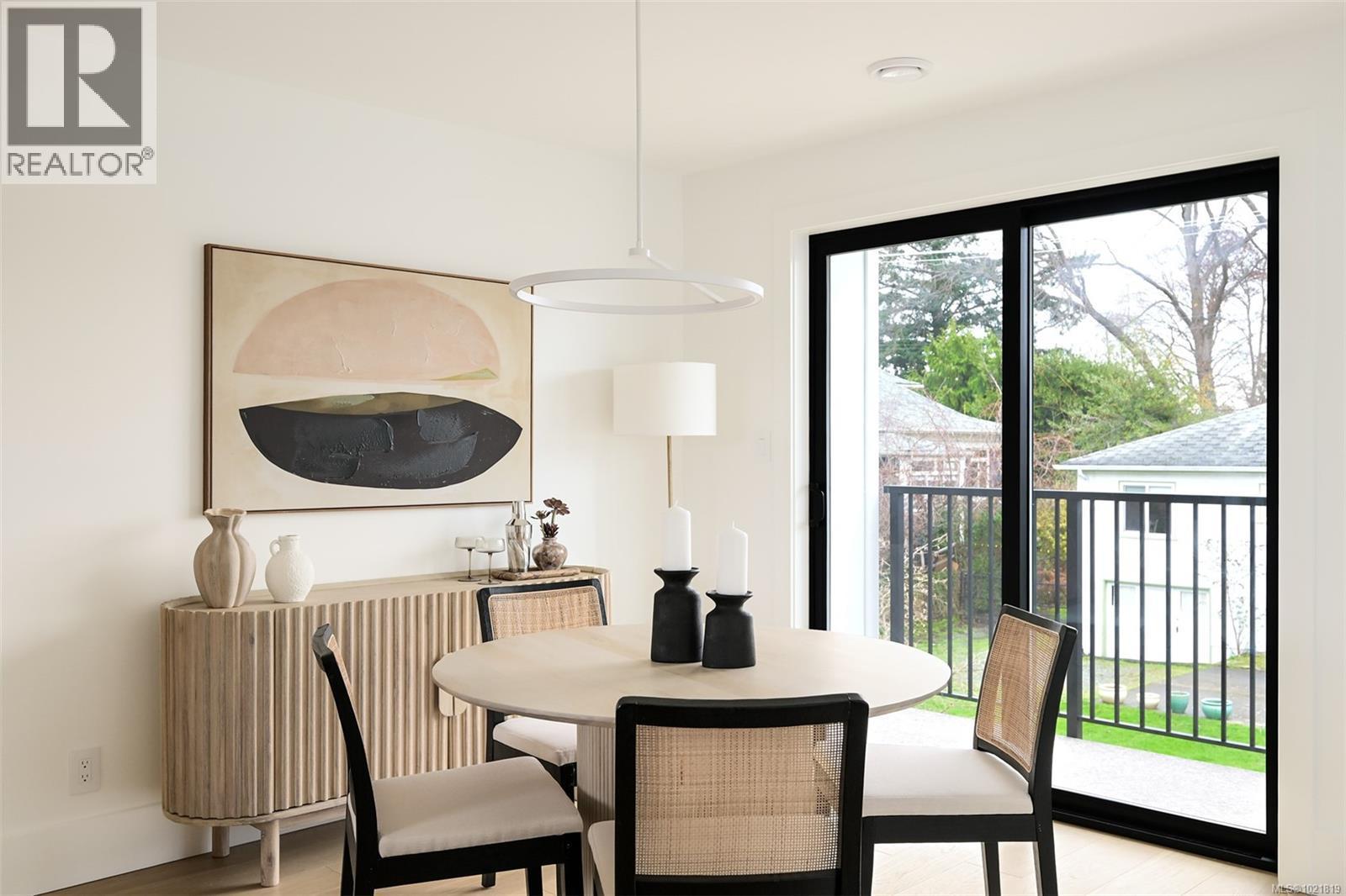 2 2268 Bowker Ave, Oak Bay, BC - Indoor Photo Showing Dining Room