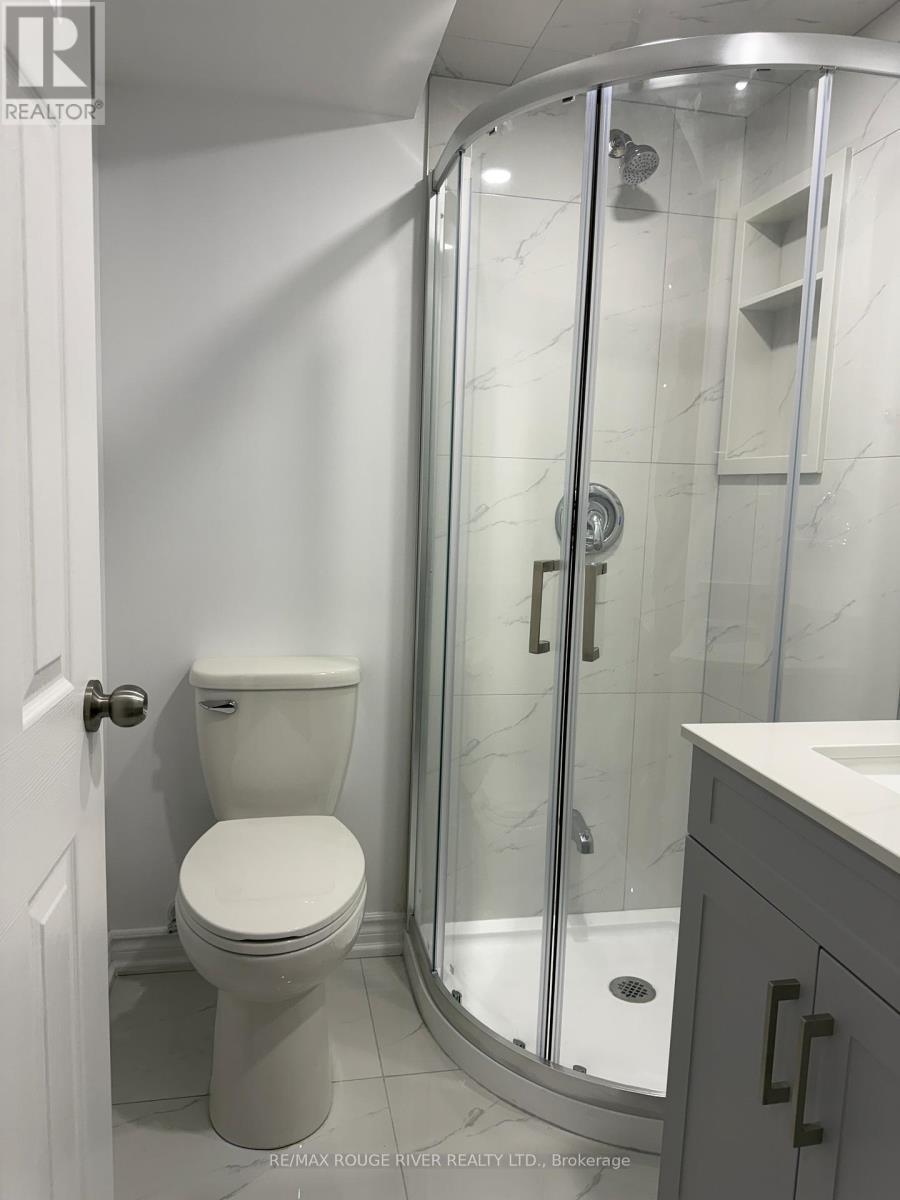 131 Sharplin Drive, Ajax, ON - Indoor Photo Showing Bathroom