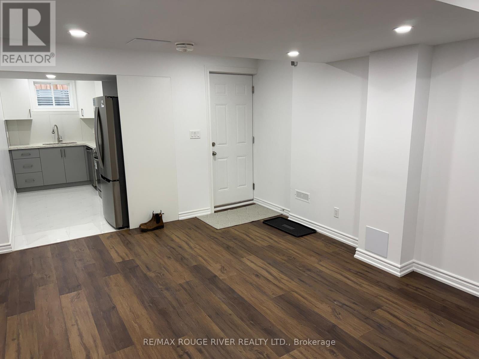 131 Sharplin Drive, Ajax, ON - Indoor