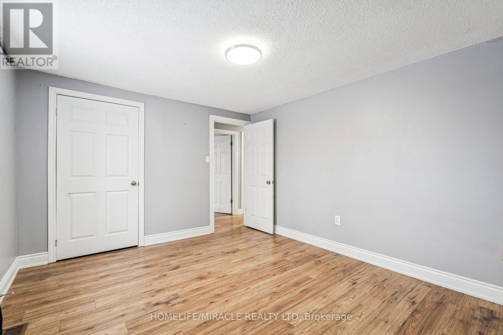 147 Hickling Trail, Barrie, ON - Indoor Photo Showing Other Room