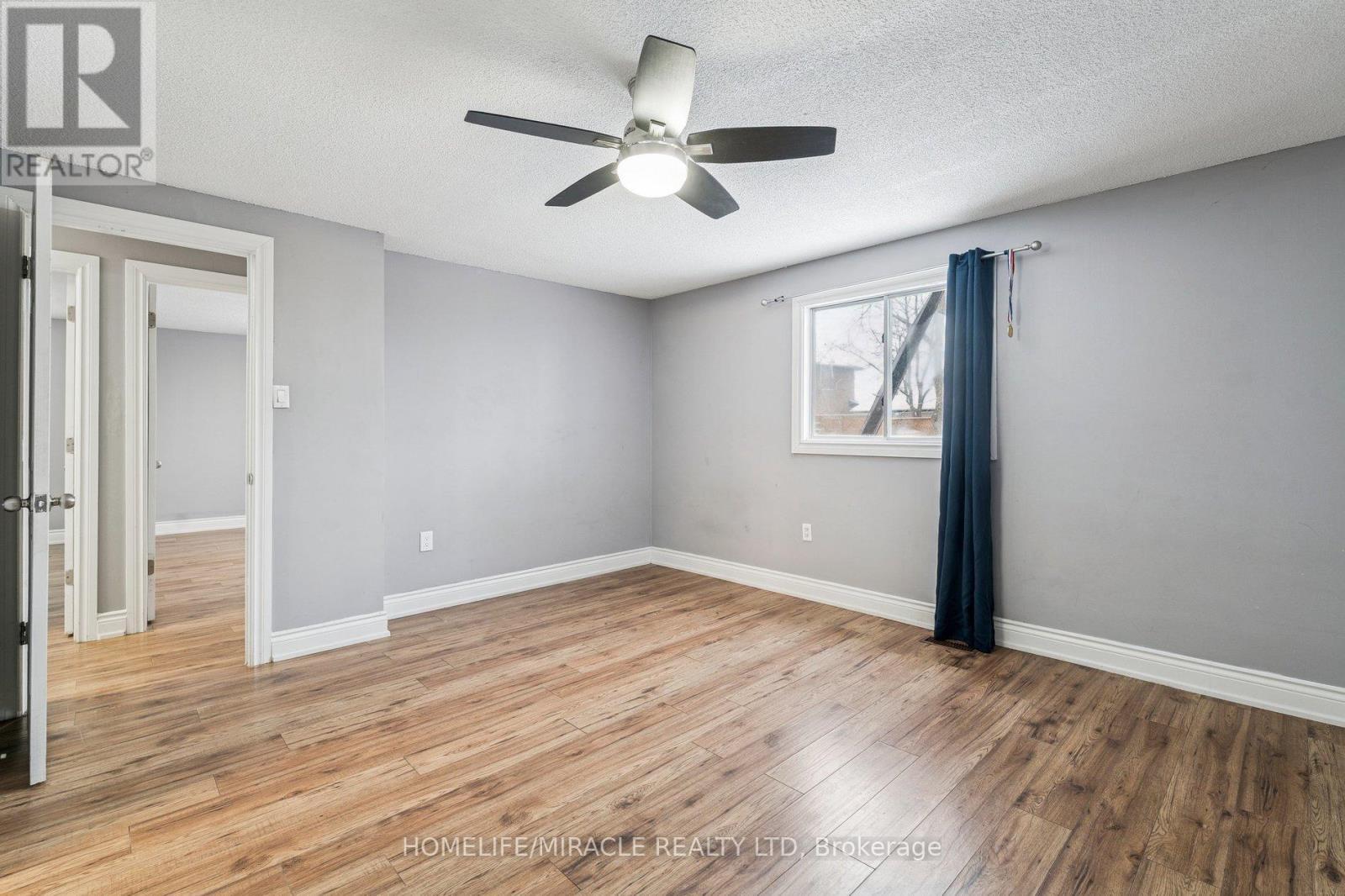 147 Hickling Trail, Barrie, ON - Indoor Photo Showing Other Room