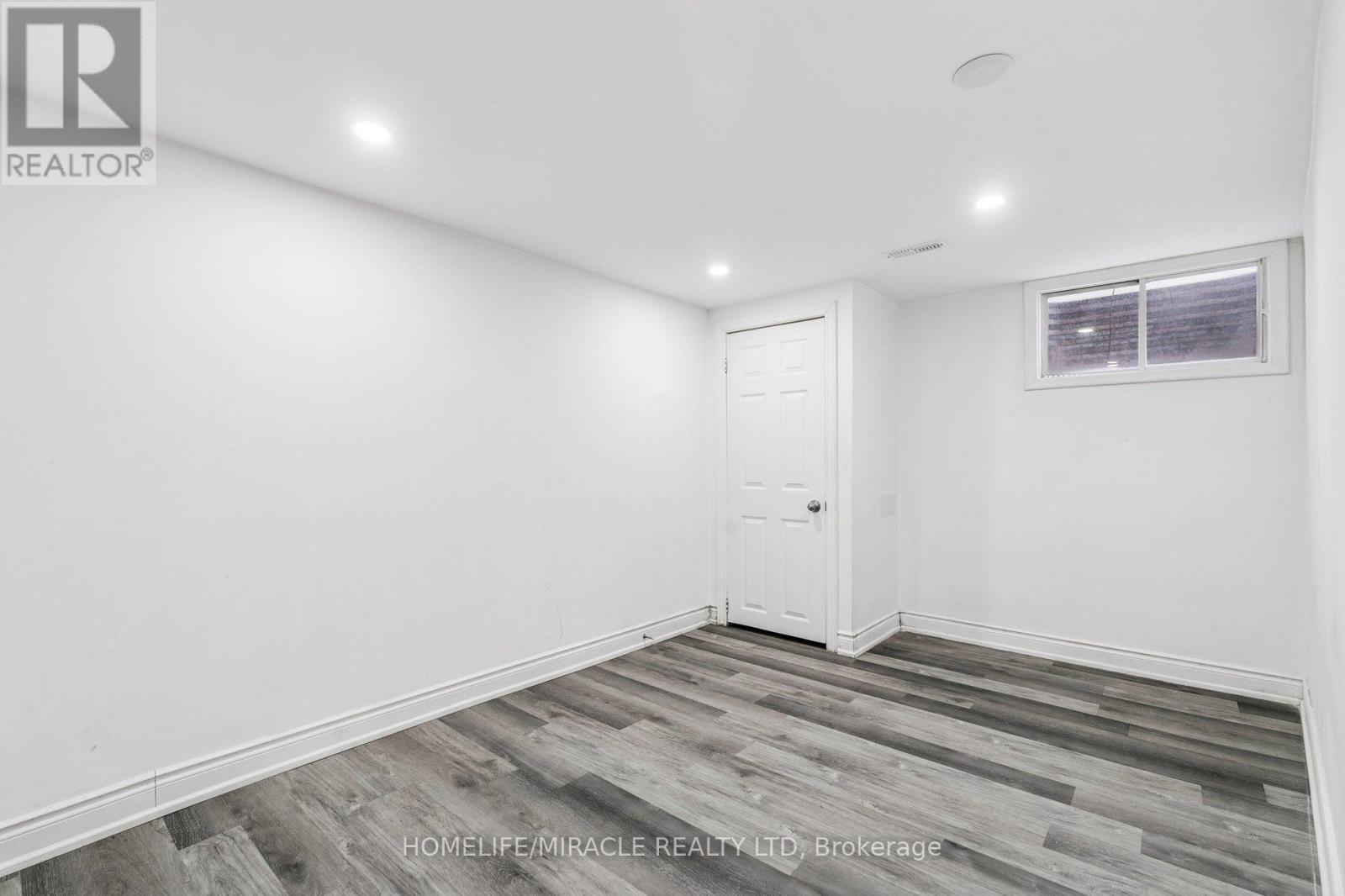 147 Hickling Trail, Barrie, ON - Indoor