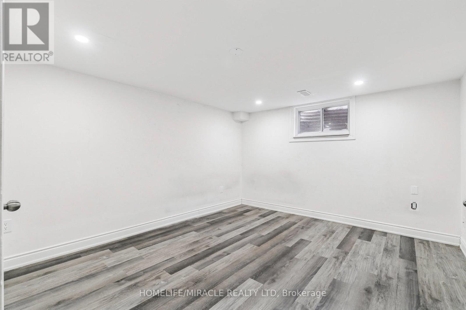 147 Hickling Trail, Barrie, ON - Indoor