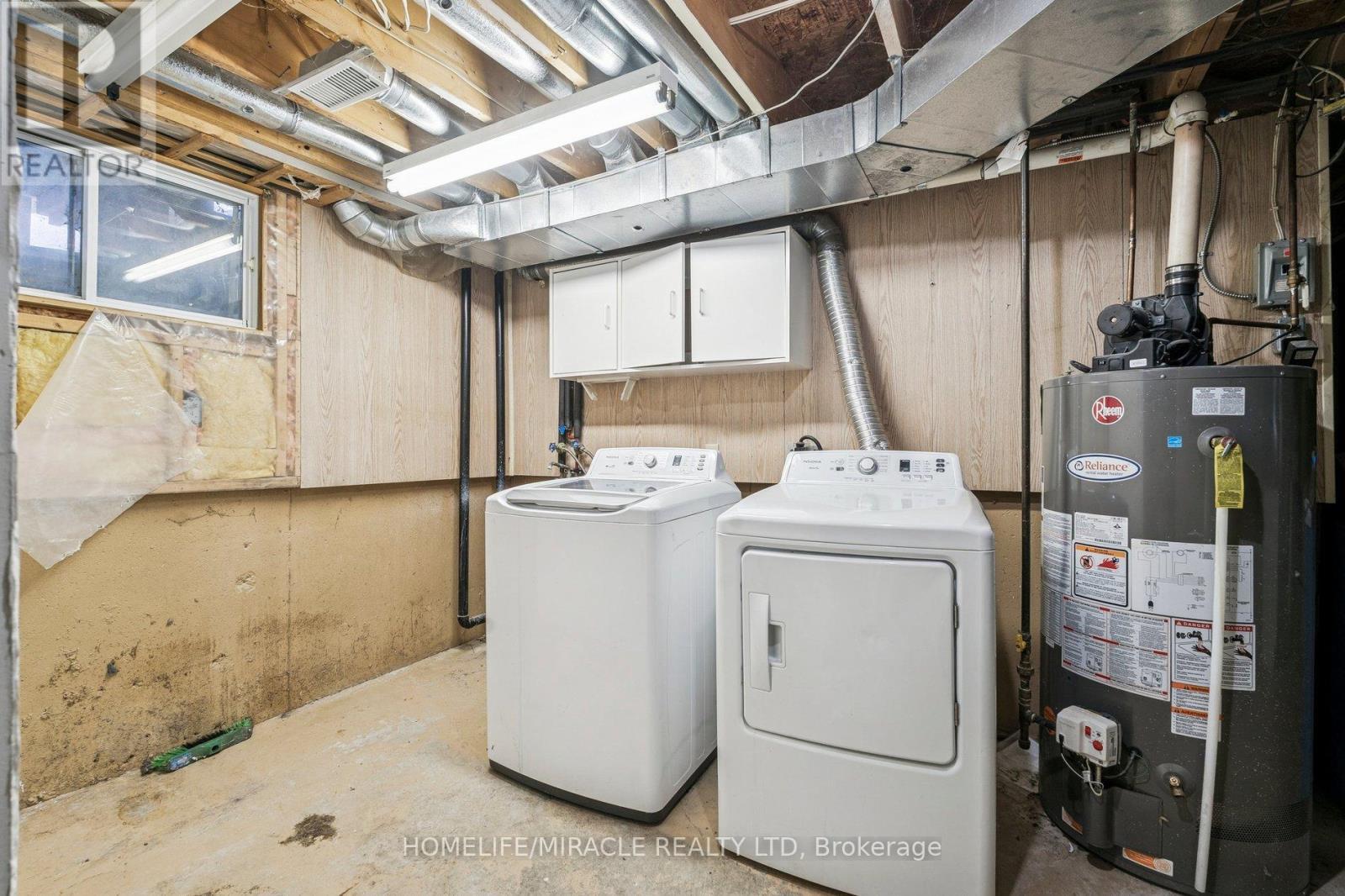 147 Hickling Trail, Barrie, ON - Indoor Photo Showing Laundry Room