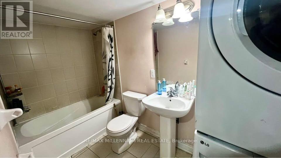 Bsmt - 49 Frenchpark Circle, Brampton, ON - Indoor Photo Showing Bathroom