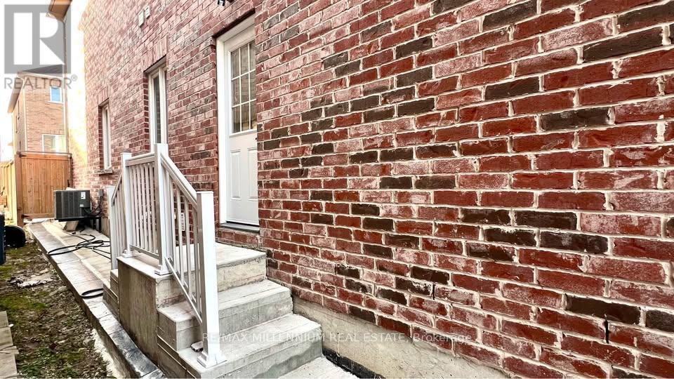 Bsmt - 49 Frenchpark Circle, Brampton, ON - Indoor