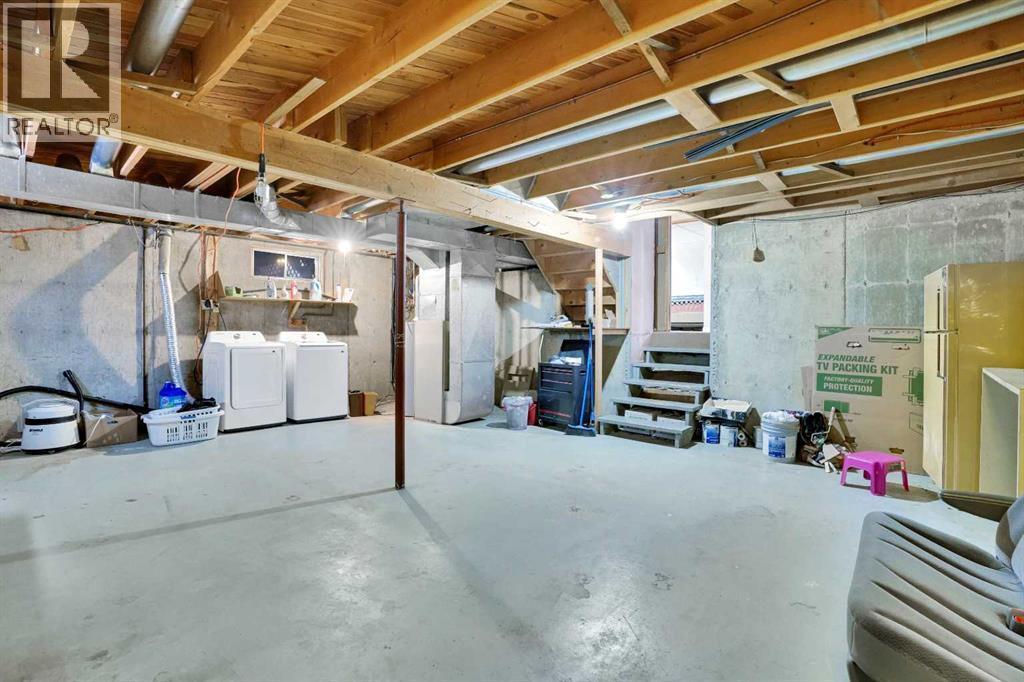 107 Silver Brook Drive Nw, Calgary, AB