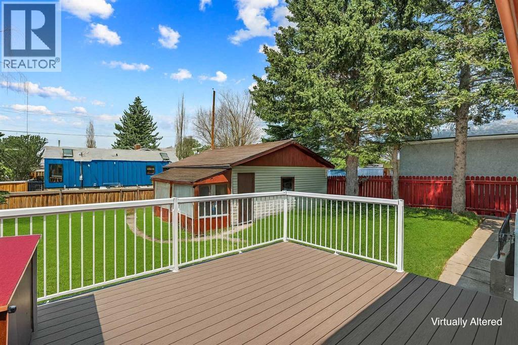 107 Silver Brook Drive Nw, Calgary, AB