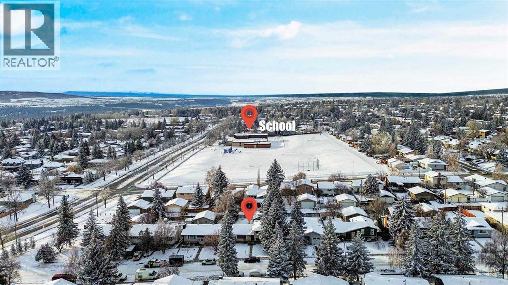 107 Silver Brook Drive Nw, Calgary, AB