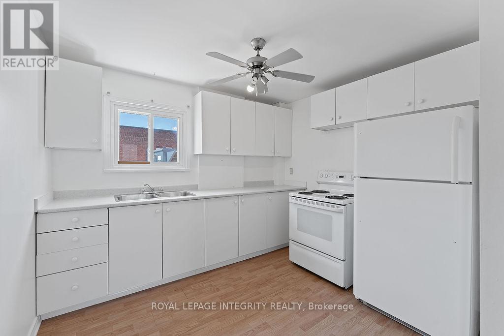 34 Market Street N, Smiths Falls, ON