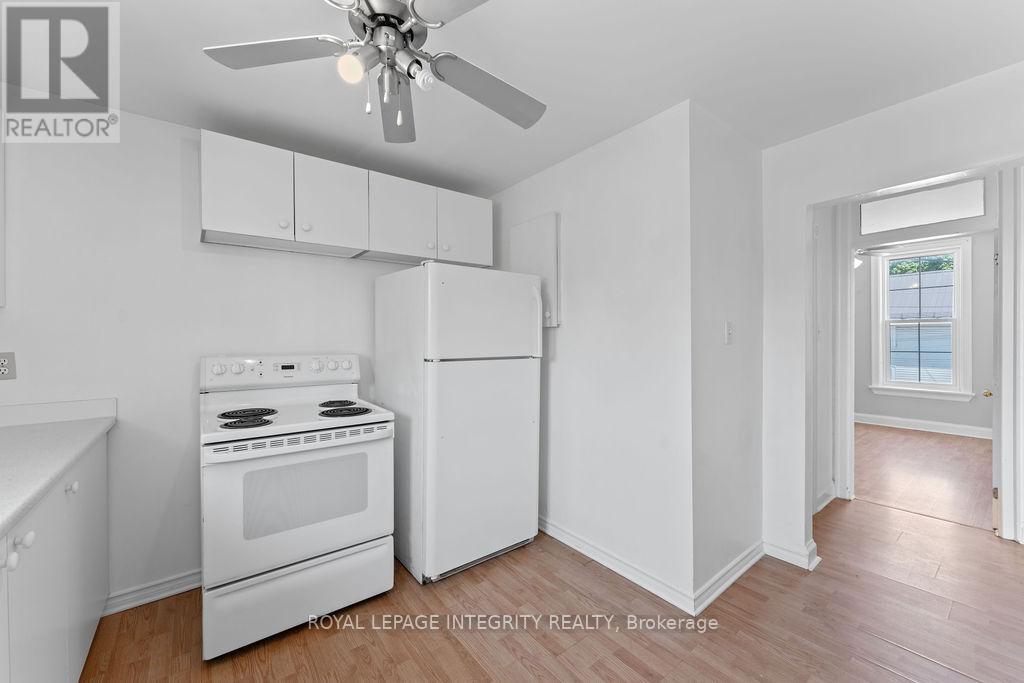 34 Market Street N, Smiths Falls, ON