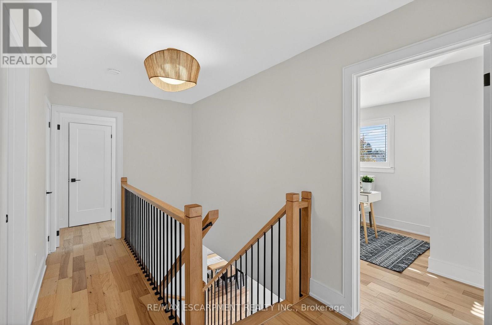 2347 Tweedsmuir Court, Burlington, ON - Indoor Photo Showing Other Room