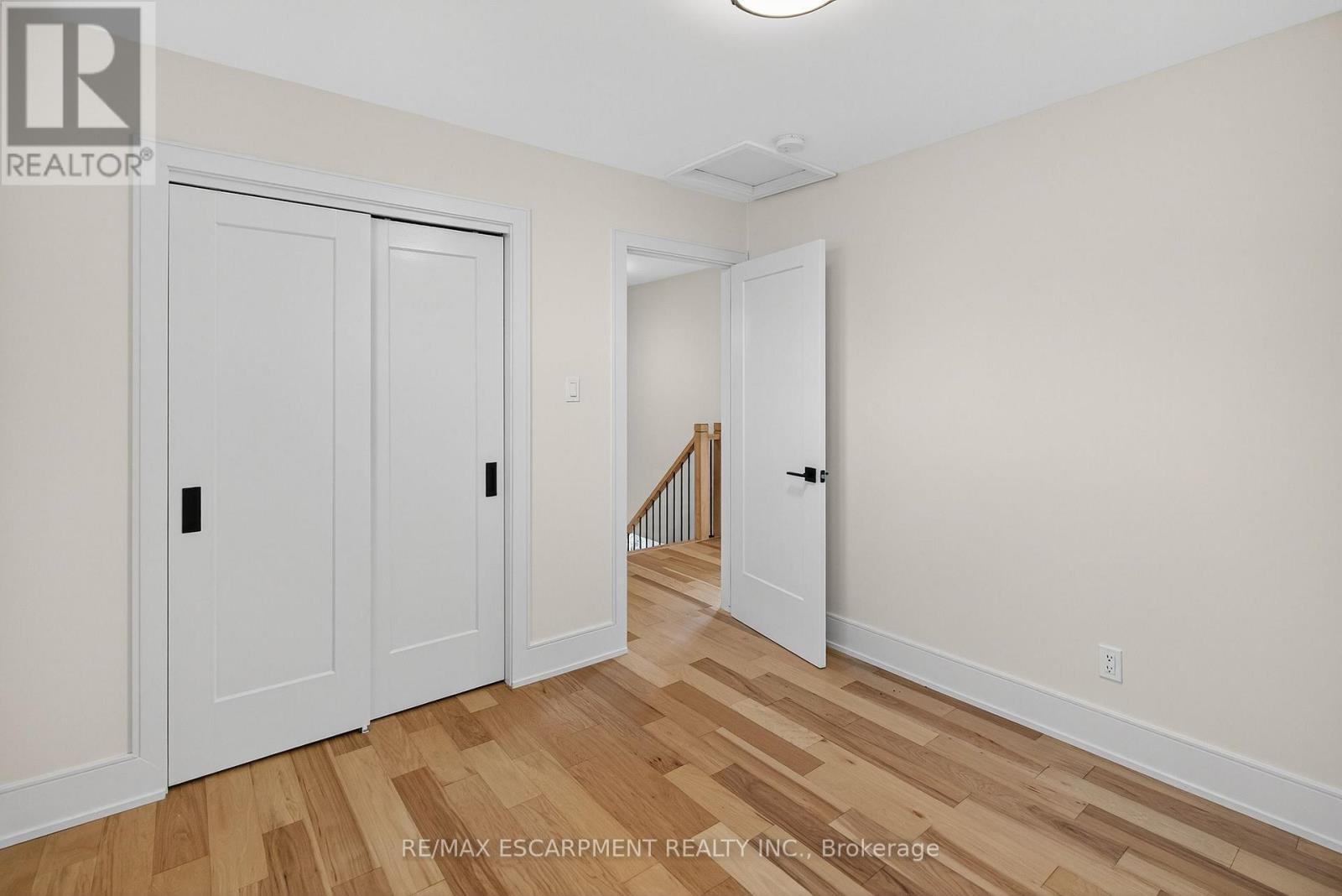 2347 Tweedsmuir Court, Burlington, ON - Indoor Photo Showing Other Room