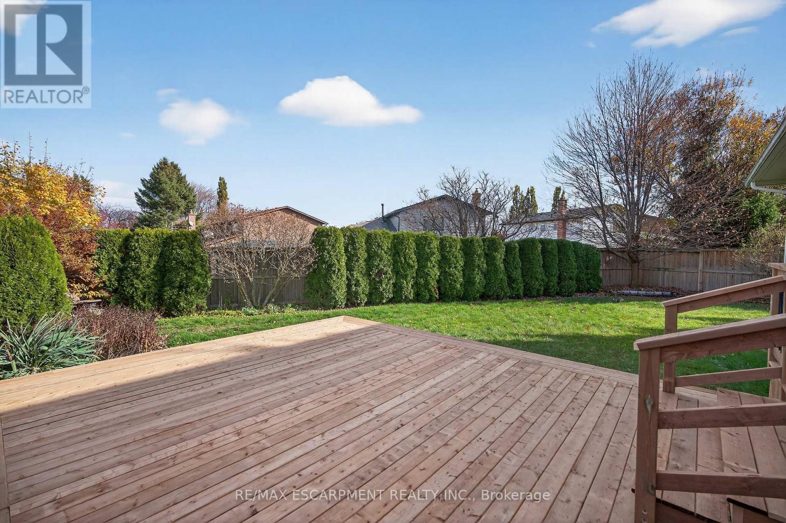 2347 Tweedsmuir Court, Burlington, ON - Outdoor