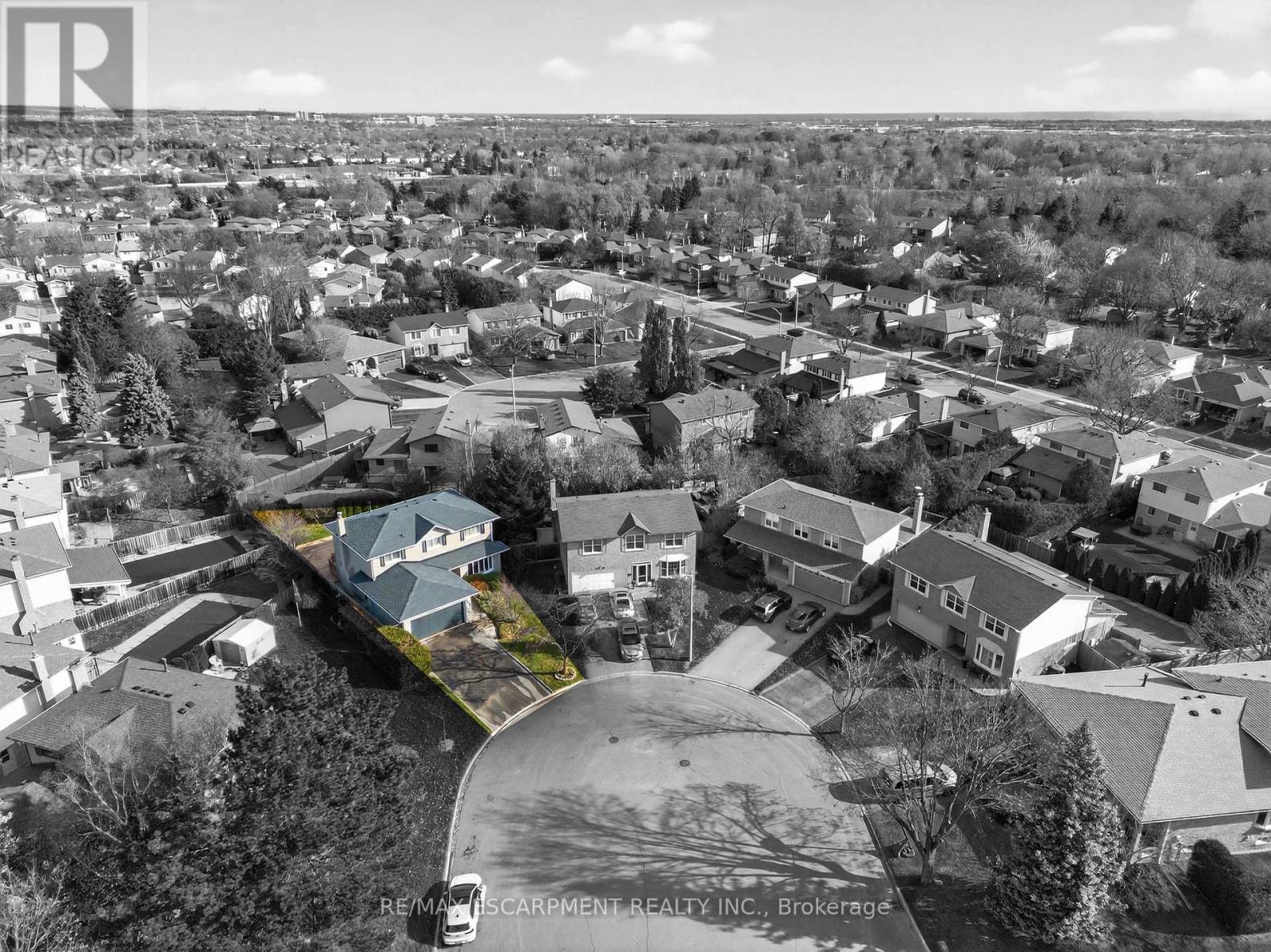 2347 Tweedsmuir Court, Burlington, ON - Outdoor With View