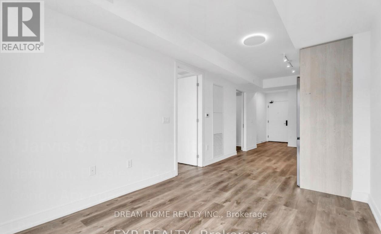 728 - 1 Jarvis St Street, Hamilton, ON - Indoor Photo Showing Other Room