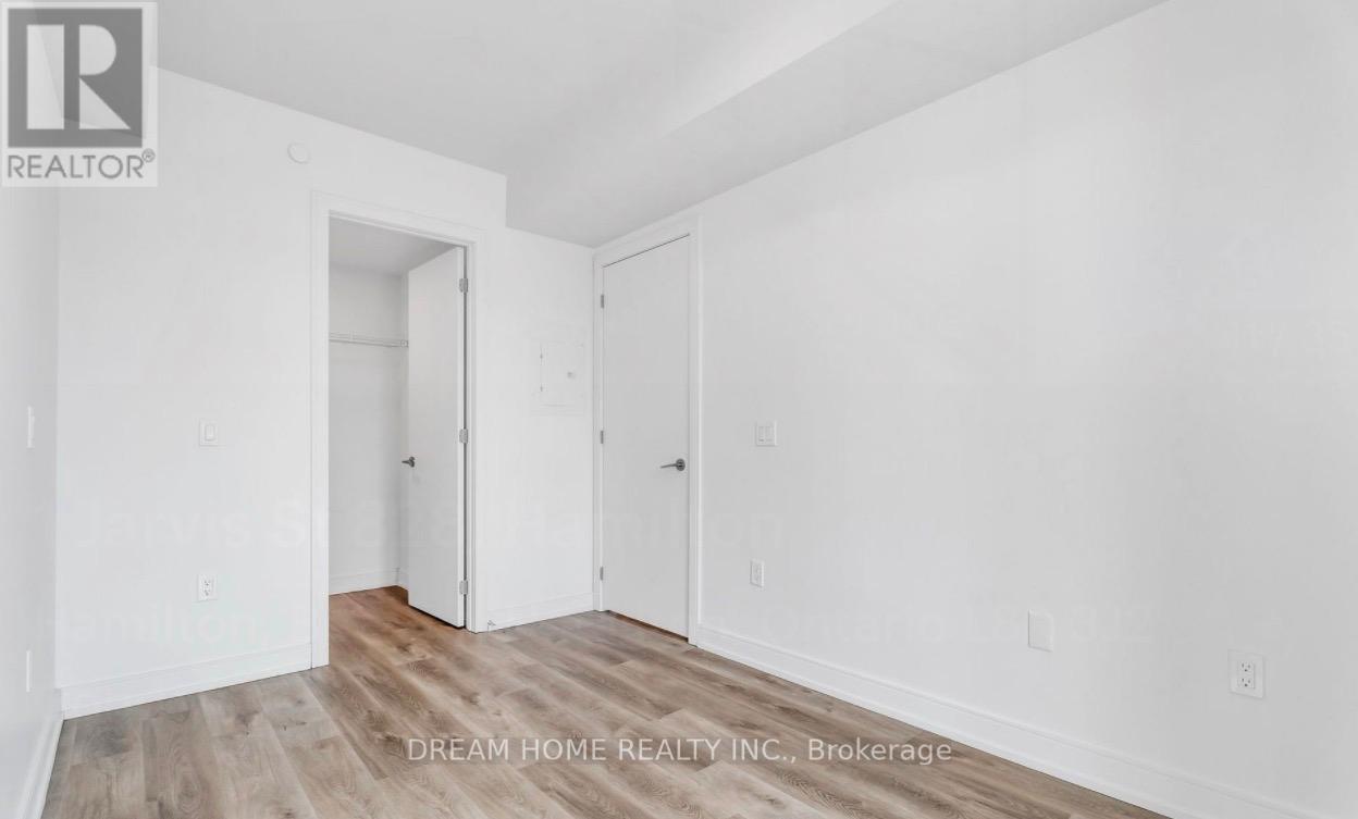 728 - 1 Jarvis St Street, Hamilton, ON - Indoor Photo Showing Other Room