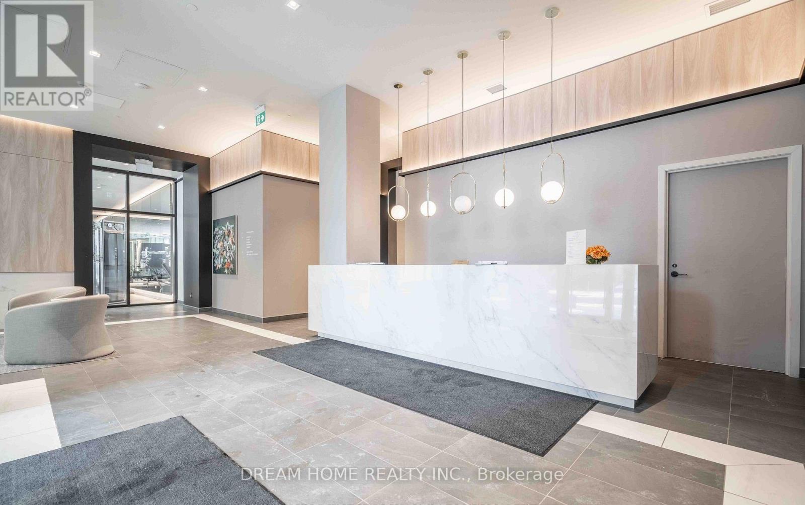 728 - 1 Jarvis St Street, Hamilton, ON - Indoor