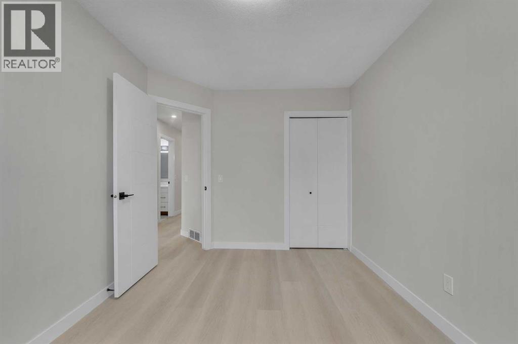 8420 Centre Street Ne, Calgary, AB