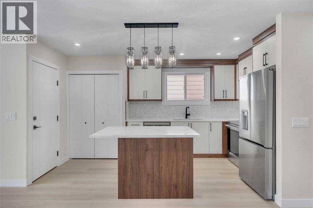 8420 Centre Street Ne, Calgary, AB