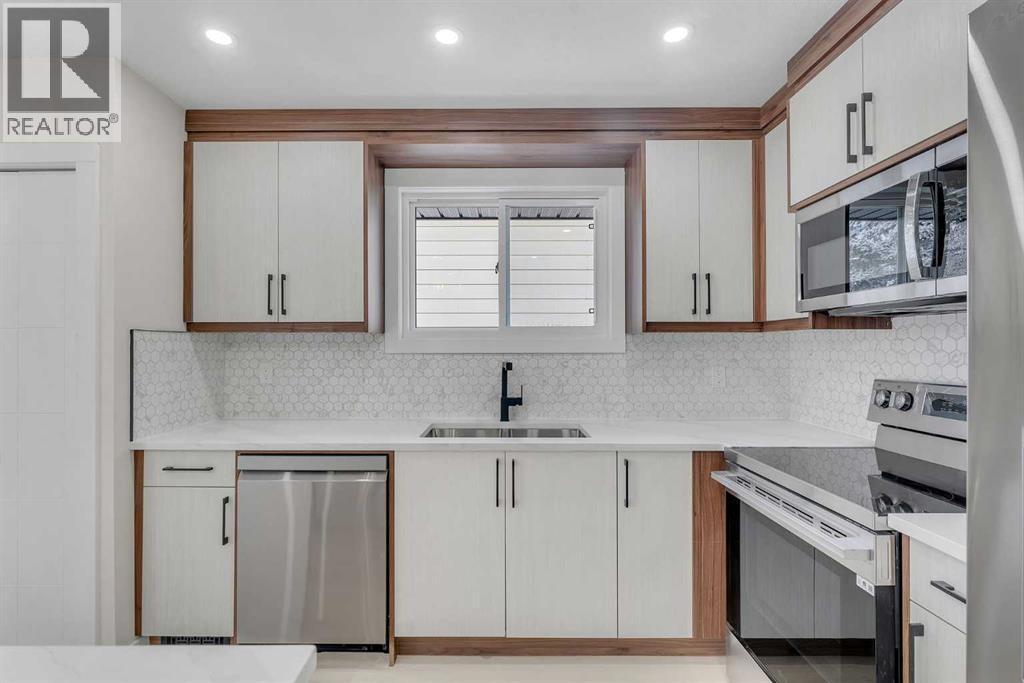 8420 Centre Street Ne, Calgary, AB