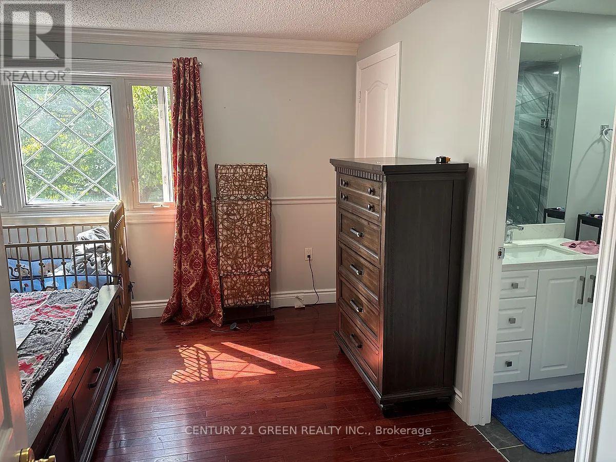 6335 Plowmans Drive, Mississauga, ON - Indoor