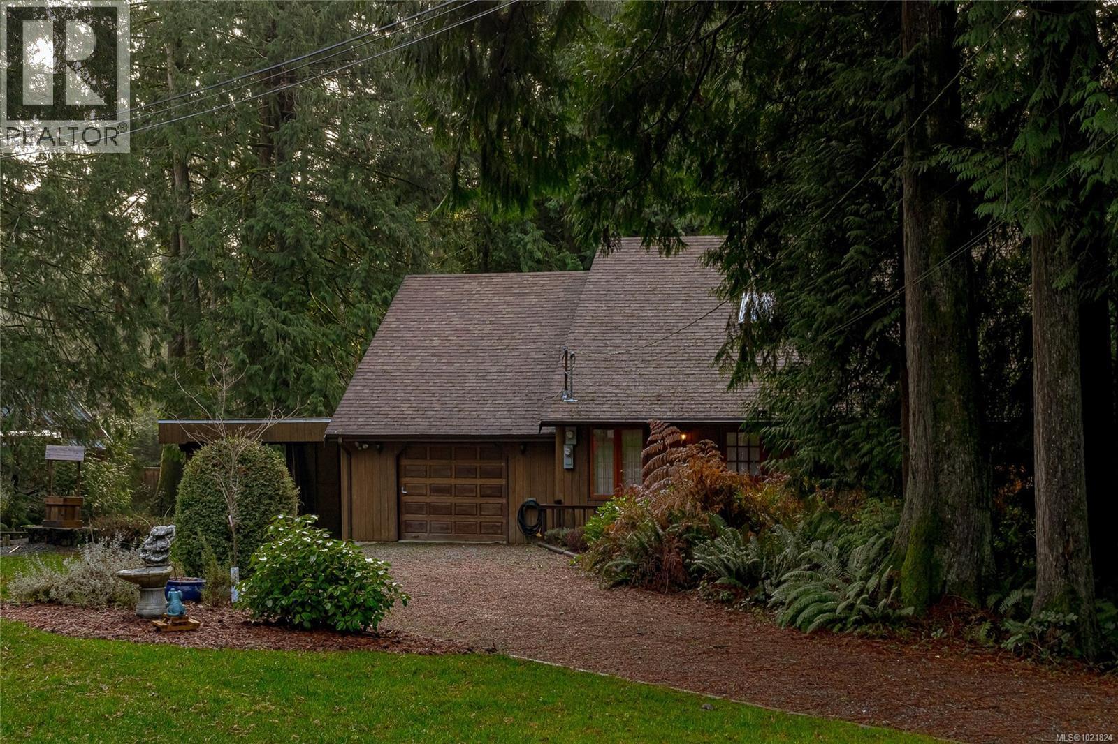 2682 Sunny Glades Lane, Shawnigan Lake, BC - Outdoor