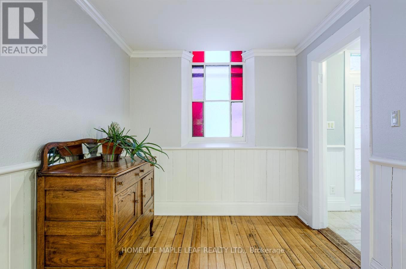 10 Mill Street, Amaranth, ON - Indoor Photo Showing Other Room