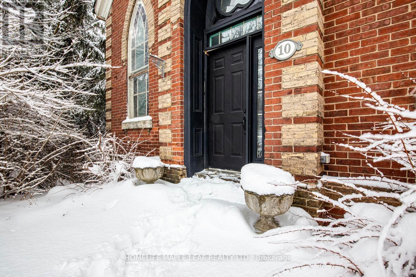 10 Mill Street, Amaranth, ON - Outdoor