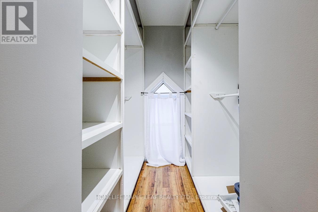 10 Mill Street, Amaranth, ON - Indoor