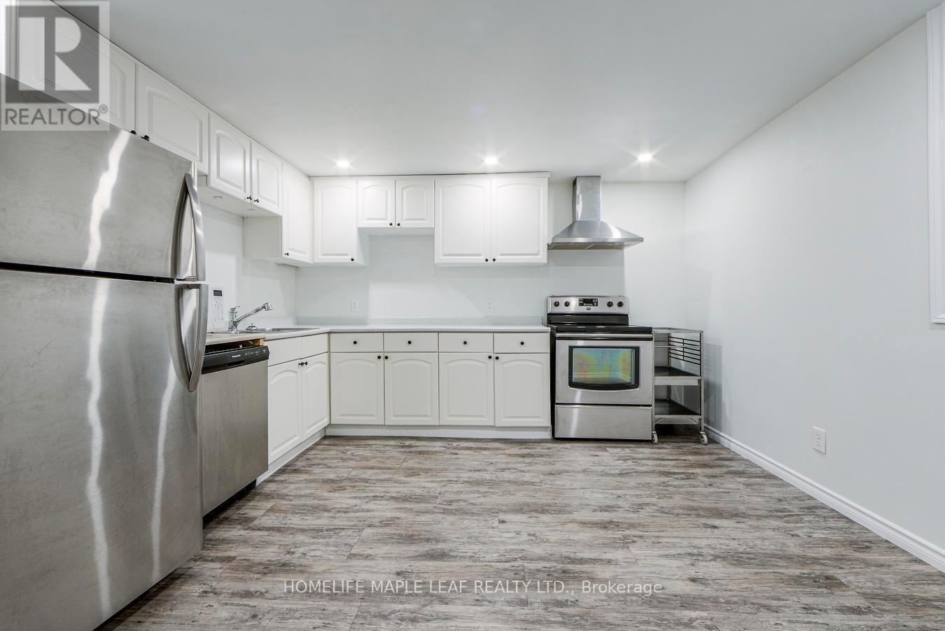 10 Mill Street, Amaranth, ON - Indoor Photo Showing Kitchen